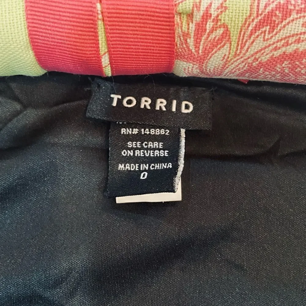 TORRID Black Lace Inset Bell Sleeve Babydoll Sheet Chiffon Top Size 0